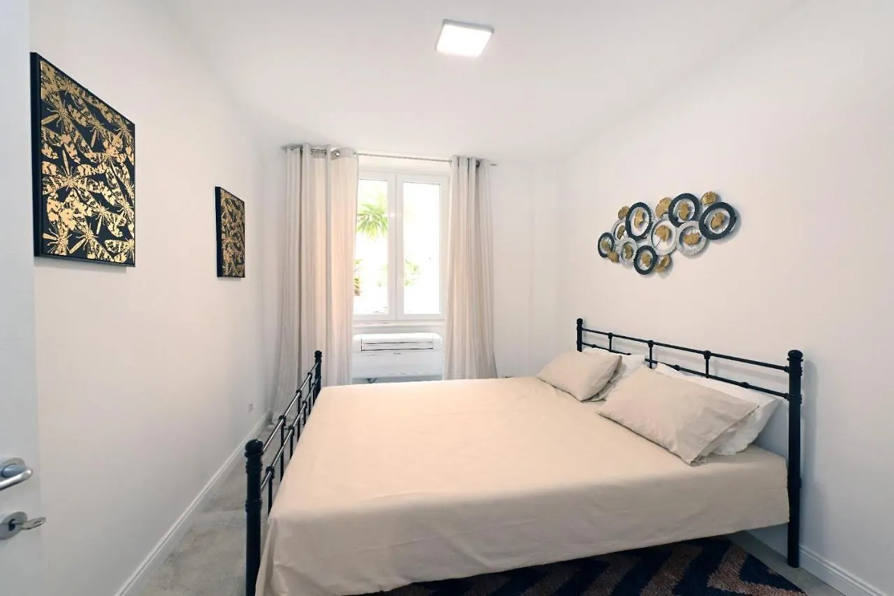 Vatican Design Apartments Roma 0*,  Italia